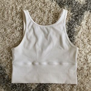 White lululemon power pivot tank- reversible.